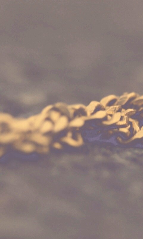 Старая золотая цепь обои