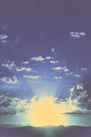 Восход в горах обои