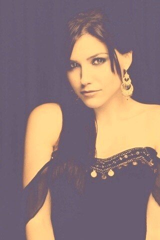 София Буш в черном платье обои