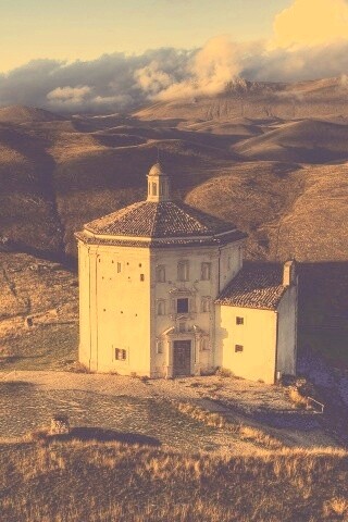 Церковь в Италии обои