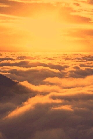 Горы выше облаков обои