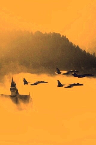 Истребители над замком обои