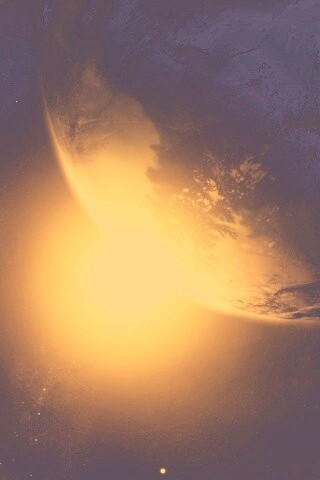 Солнце выглядывает из-за планеты обои