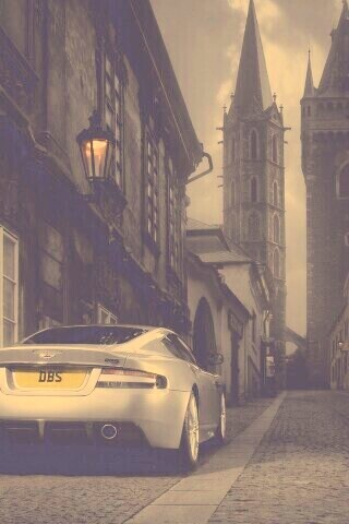 Aston Martin DB9 обои