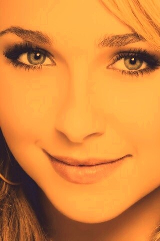 Лицо красавицы обои