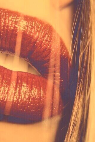 Сочные губы обои