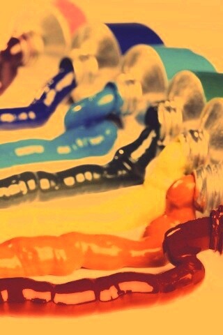 Тюбики с краской обои