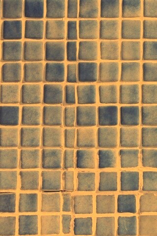 Мелкая голубая плитка обои