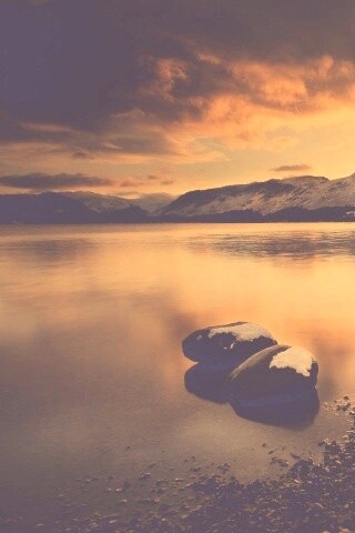 Картинный закат на озере обои