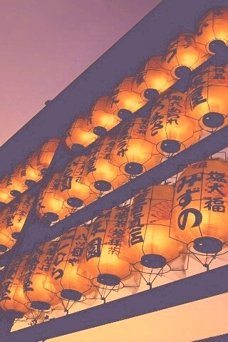 Японские фонарики вечером обои