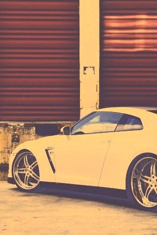 Спортивный Nissan обои