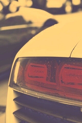 Задняя фара Audi R8 обои