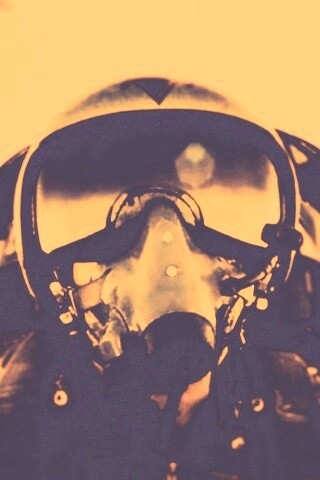 Пилот истребителя обои