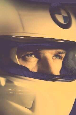 Гонщик BMW обои