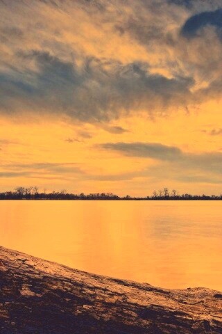Закат на озере обои
