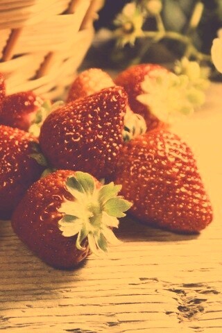 Клубничка обои