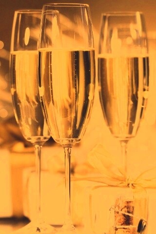 Бокалы с шампанским обои