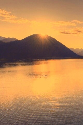 Закат в горах обои