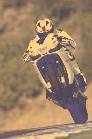 Спортбайк на козле обои