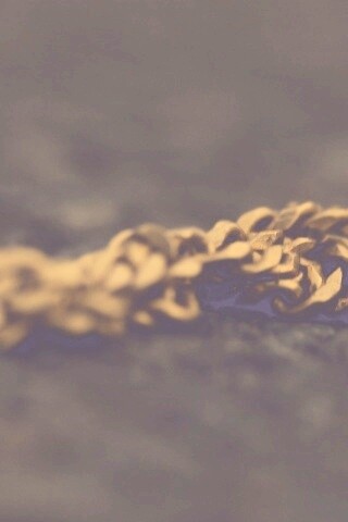 Старая золотая цепь обои