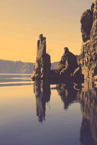 Скалистый берег обои