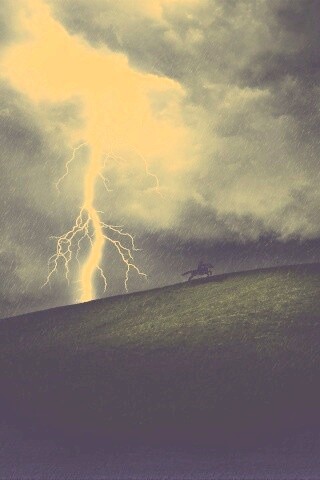 Всадник в буре обои