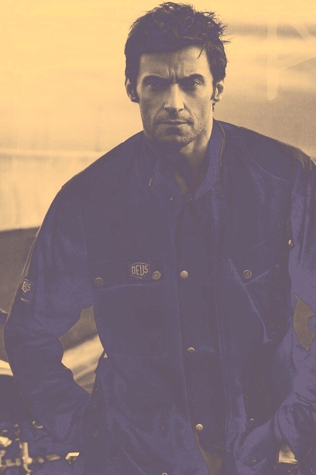 Хью Джекман с мотоциклом обои