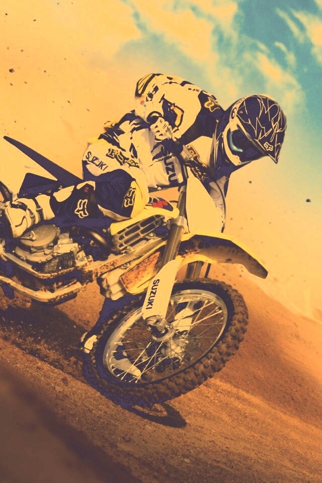 Мотоциклист на кроссовом байке обои