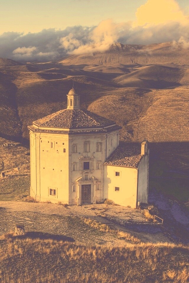 Церковь в Италии обои