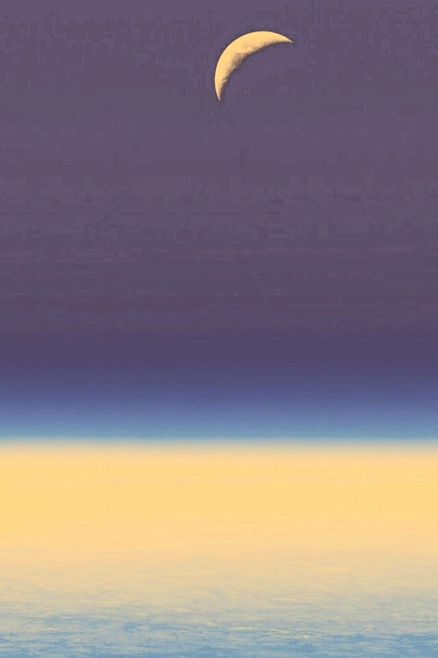 Луна над горизонтом обои