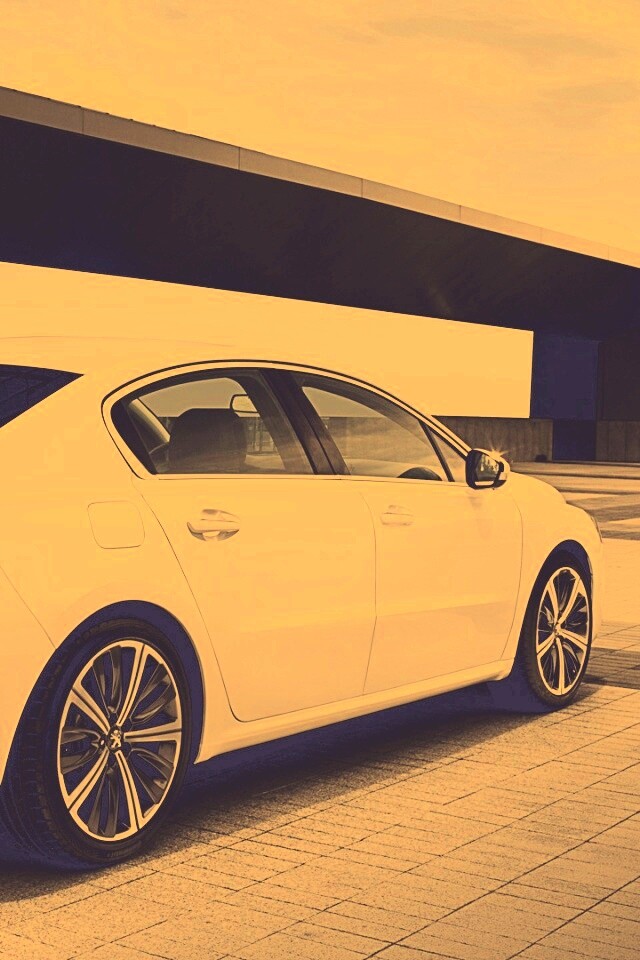 Пежо 308 на стоянке обои