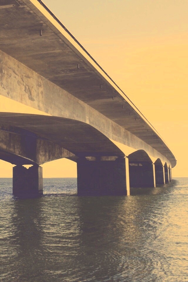 Опоры моста обои