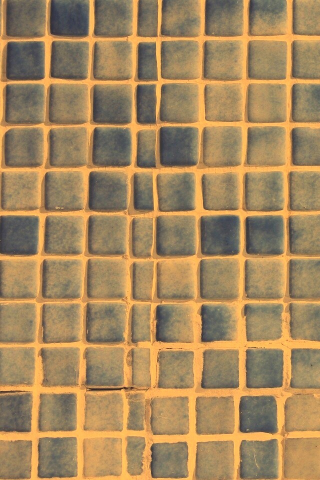 Мелкая голубая плитка обои