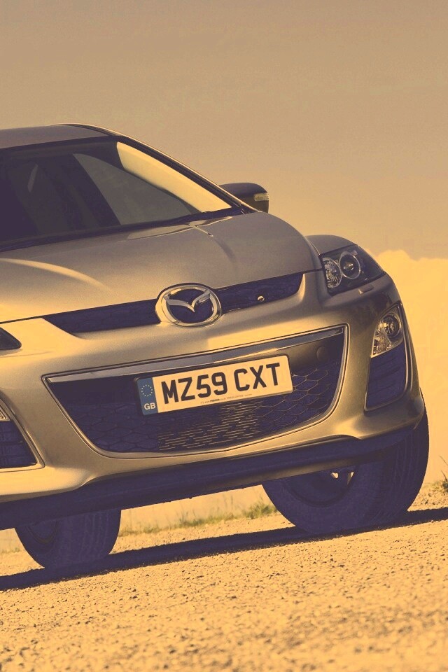 Кроссовер Mazda обои