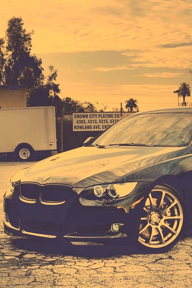 Чёрный БМВ обои