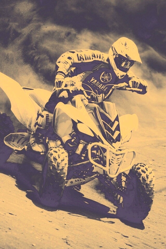 Спортсмен на квадроцикле обои