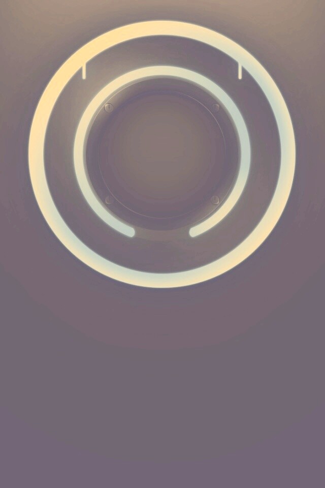 Диск из Tron на черном фоне обои