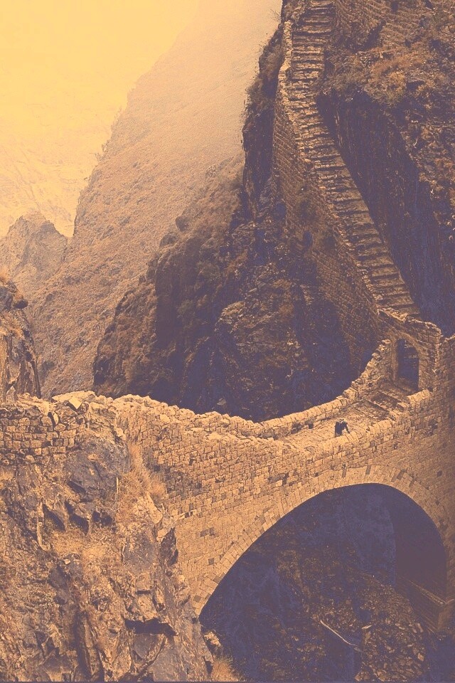 Путь в скалах обои