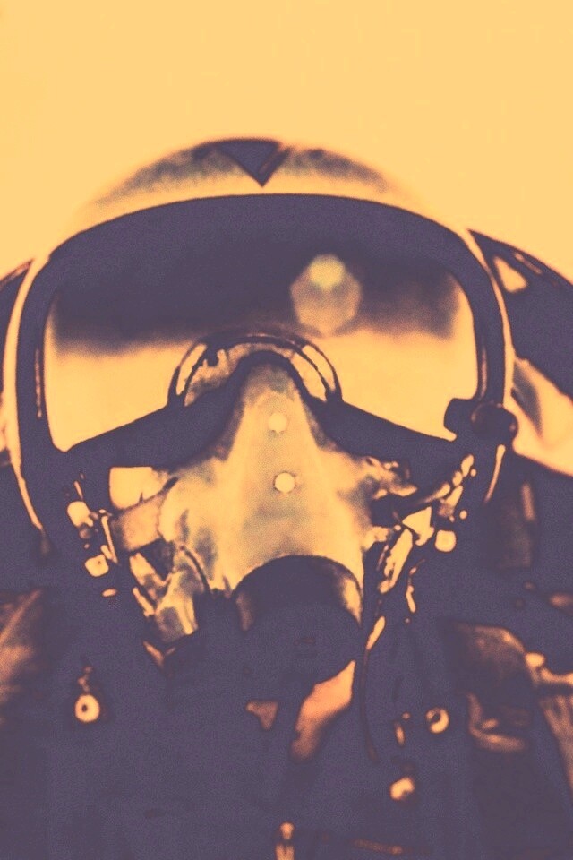 Пилот истребителя обои