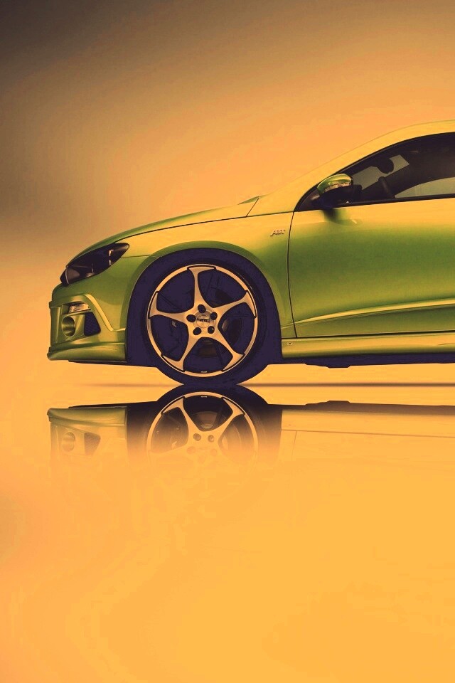 Зелёный трёхдверный хэтчбек обои