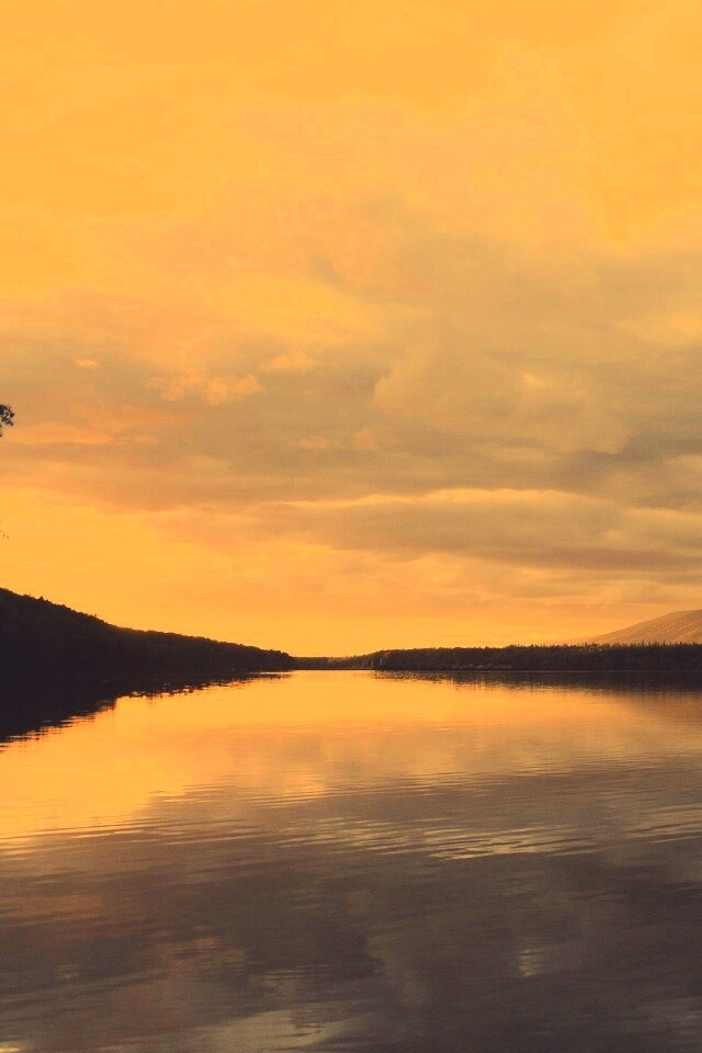 Вид на озеро обои