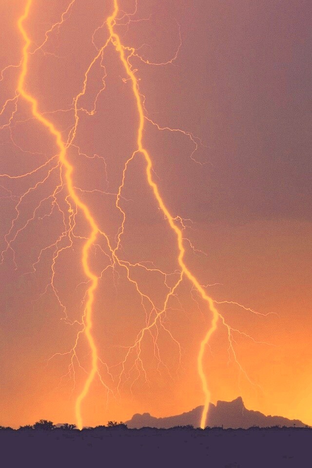 Двойная молния обои