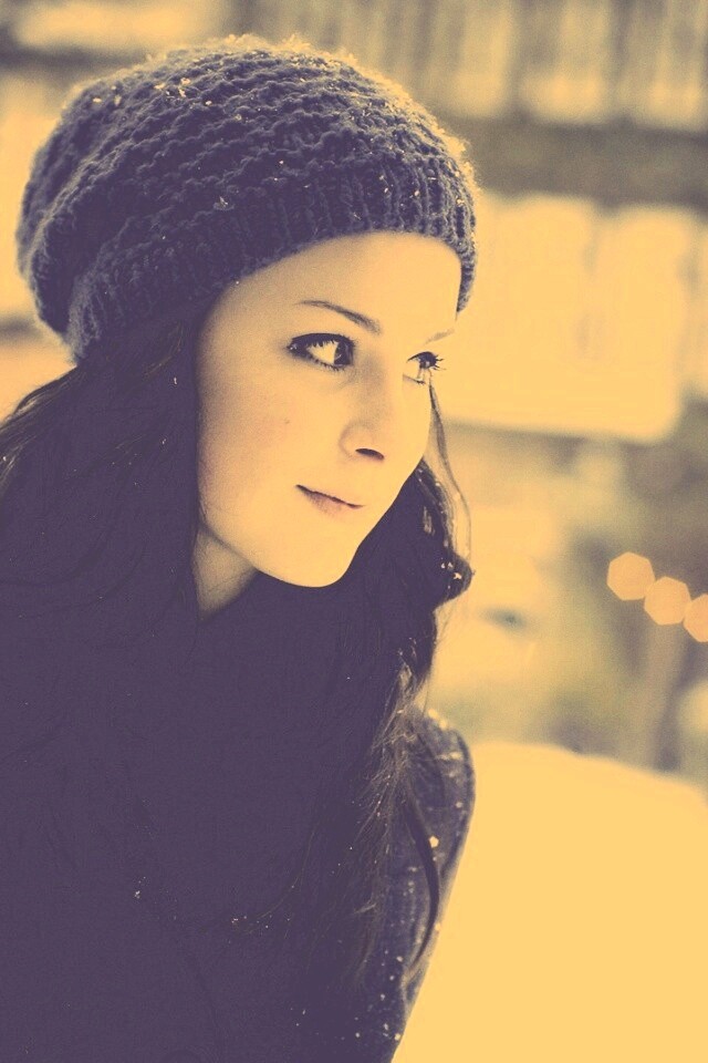 Девушка зимой обои