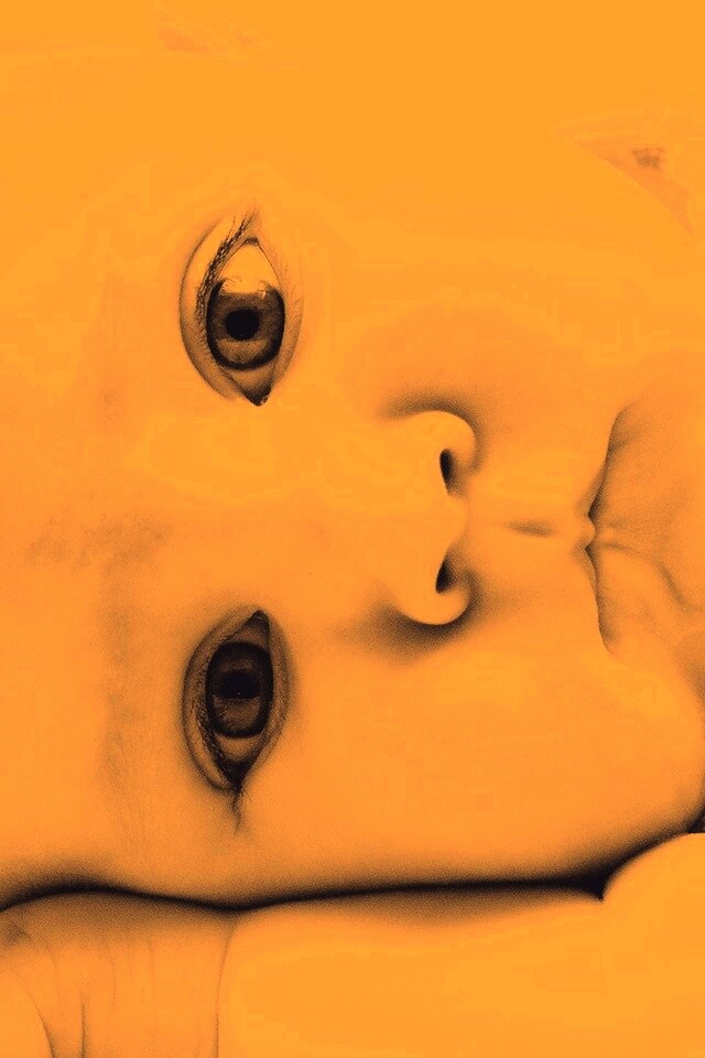 Задумчивый обои