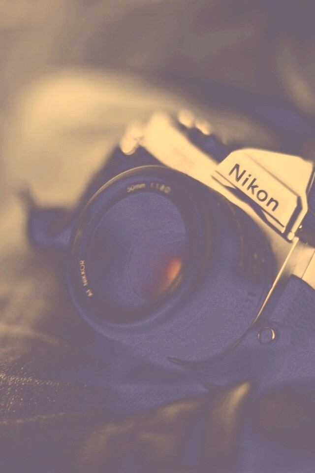 Плёночный фотоаппарат Nikon обои