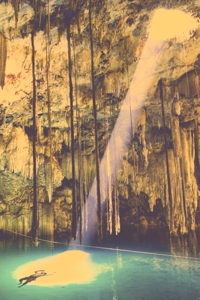 Пещера сталактитов обои