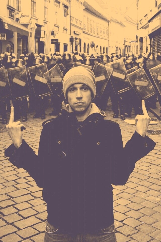 Против системы обои