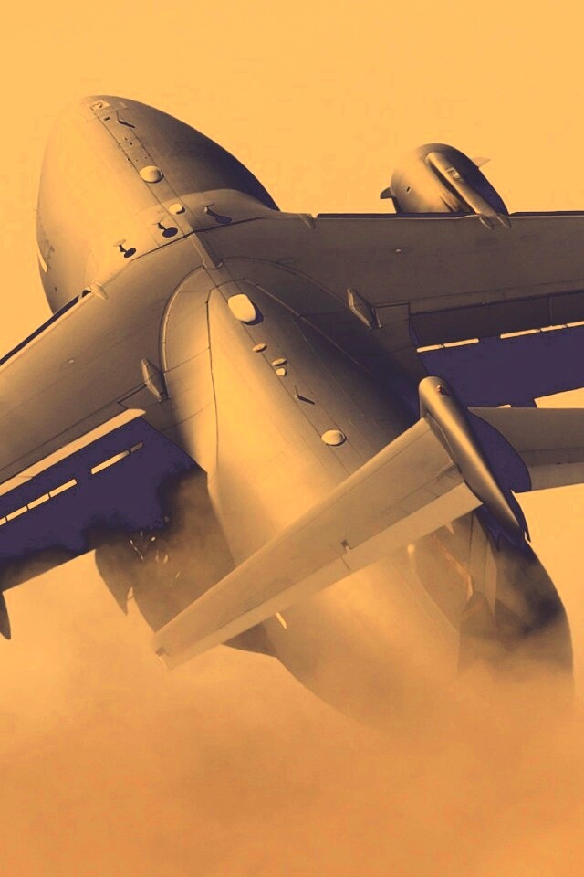 Большой грузовой самолет на взлете обои