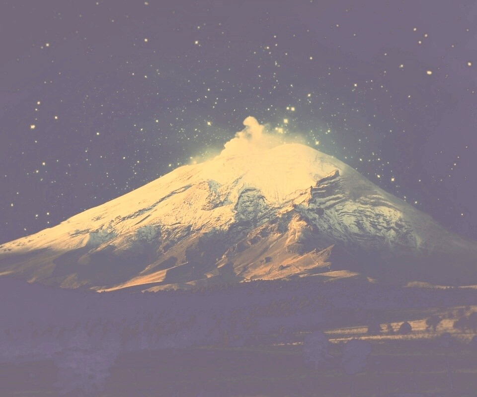 Ночной вулкан обои