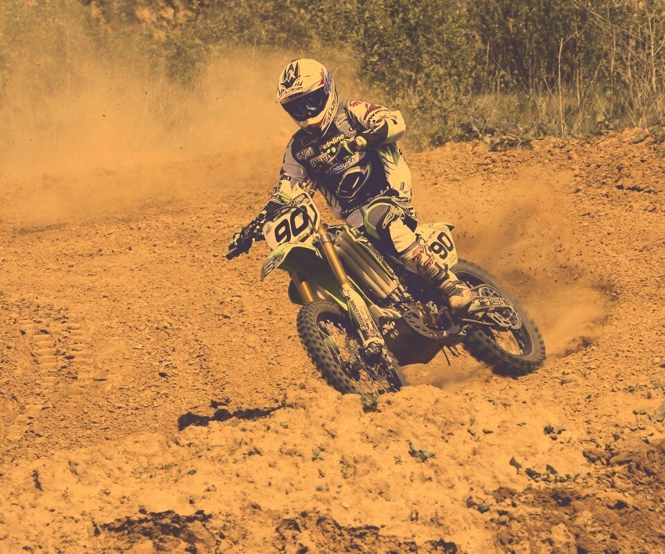 На мототреке обои